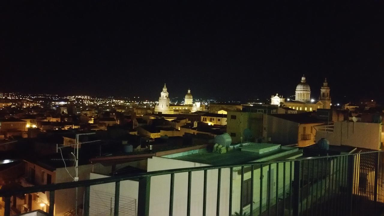 La Terrazza B&B Comiso Exterior foto